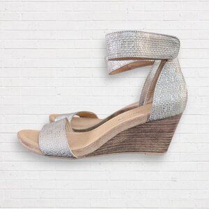 CL by LAUNDRY Metallic Ankle Strap Wood Wedge Summer Sandals Heels 6.5